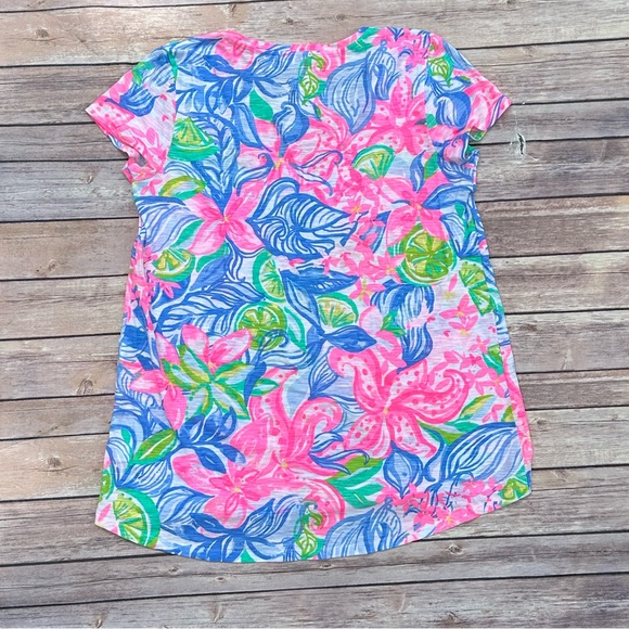 Lilly Pulitzer V-Neck Tee - Picture 2 of 9